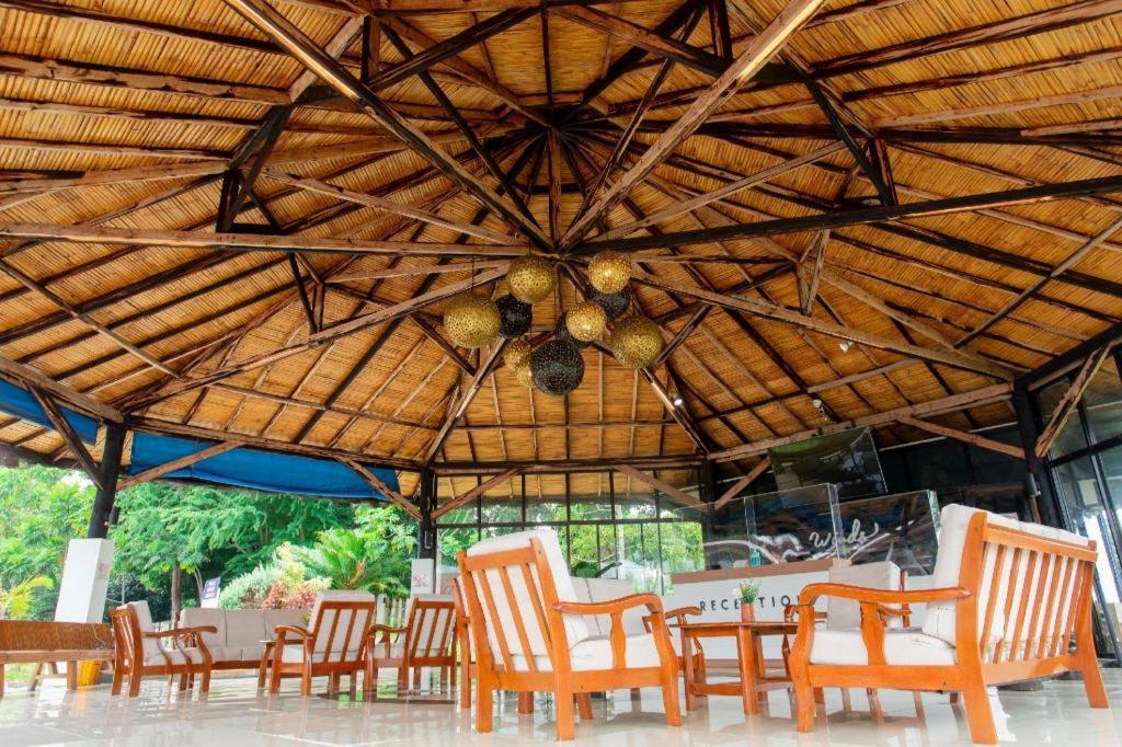 Ultra Winds Mountain Resort (Adults Only) Cagayan de Oro Exterior photo